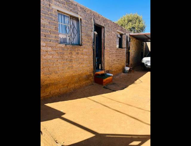 0 BEDROOM HOUSE FOR SALE IN COSMO CITY